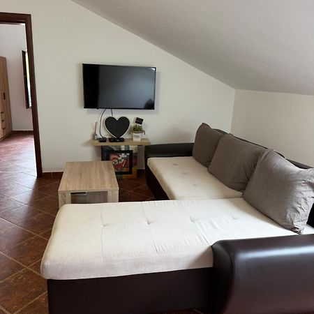 קוטור Apartment Atina מראה חיצוני תמונה