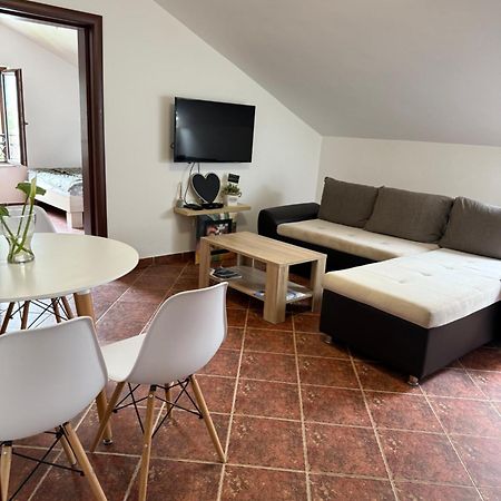 קוטור Apartment Atina מראה חיצוני תמונה