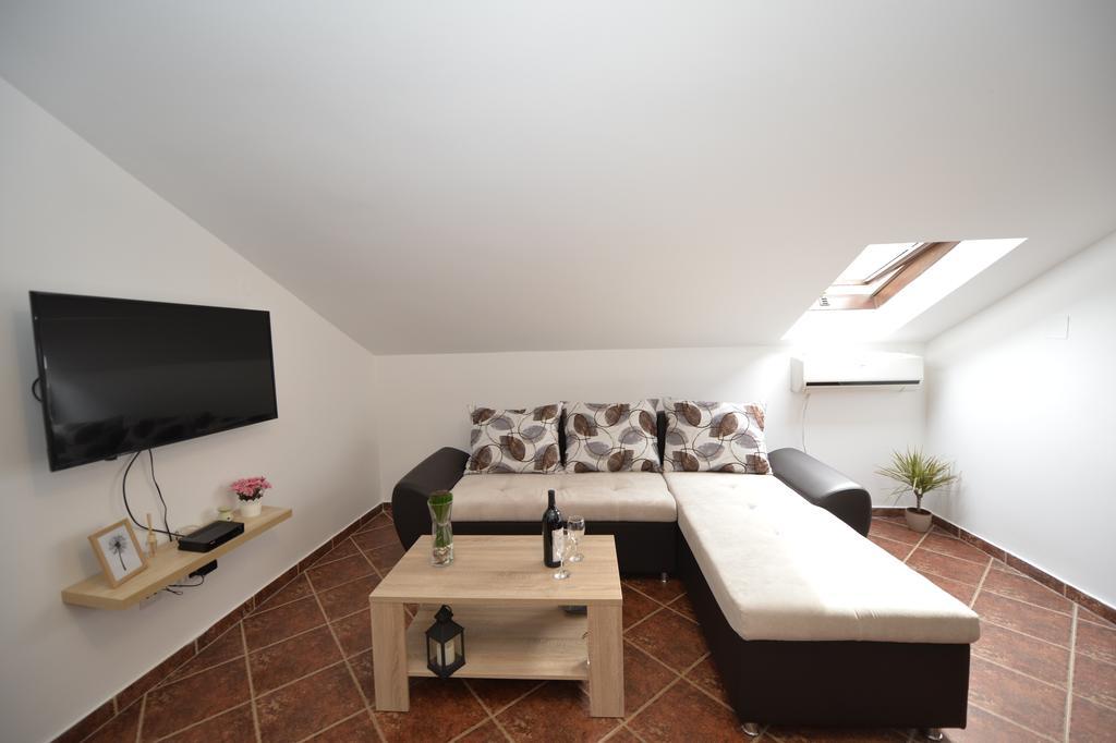 קוטור Apartment Atina מראה חיצוני תמונה